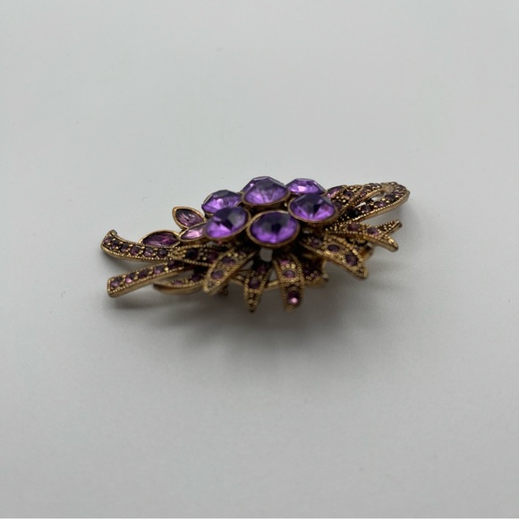 Vintage Gold-tone Flower-shaped Amethyst Brooch - Picture 8 of 8